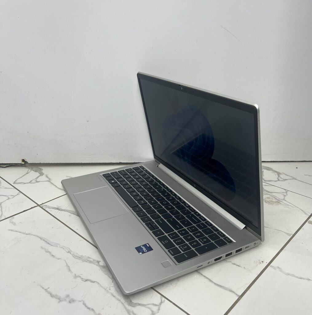 HP EliteBook 650 G9 | Business Laptop | 15.6-inch FHD  | Intel Core i5-1235U | 8GB RAM | 256GB SSD | Intel Iris Xe Graphics
