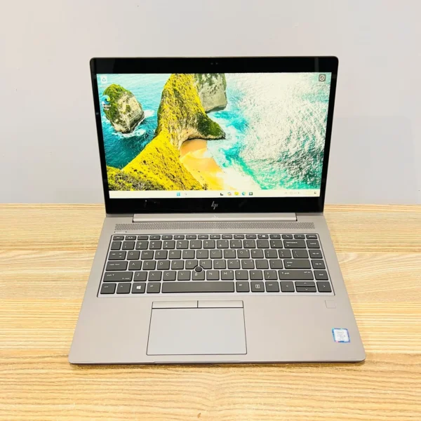 HP ZBook 14u G5 Mobile Workstation Touchscreen | Intel Core i5 8th Gen | 8GB RAM | 256GB SSD | 14-Inch Display