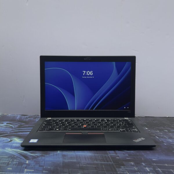 Lenovo Thinkpad X280 | Business Laptop | 12.5-inch FHD  | Intel Core i5 | 8GB RAM | 256GB SSD | Intel UHD Graphics 620