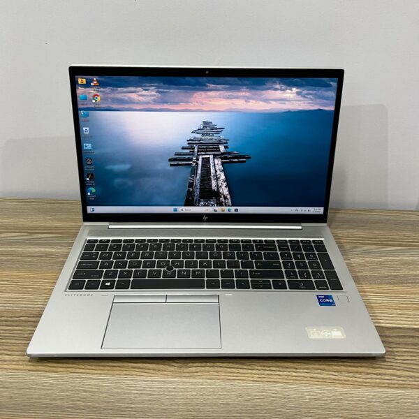 HP ELITEBOOK 850 G8 | Business Laptop | 15.6-inch FHD | Intel Core i7 | 16GB RAM | 256GB SSD | Intel Iris Xe Graphics