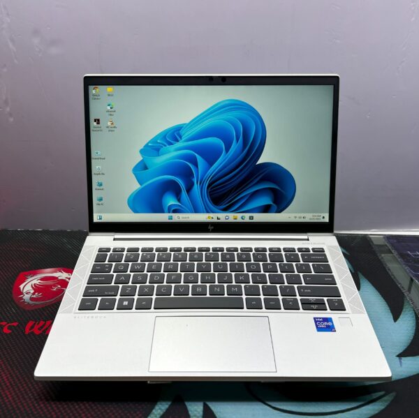 Hp Elitebook 830 G8 | Business Laptop | 13.3-inch FHD Touch | Intel Core i7 | 16GB RAM | 512GB SSD | Intel Iris Xe Graphics
