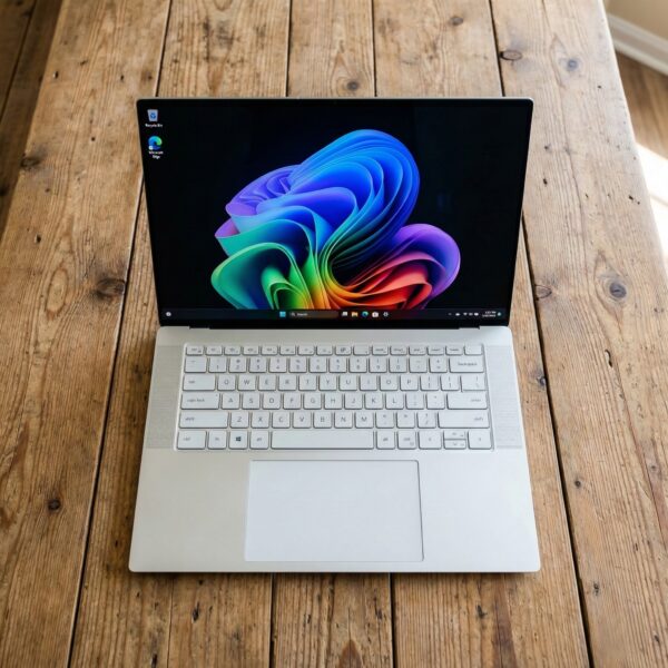 DELL XPS 16 9640 LAPTOP | 16.3" 4K OLED TOUCHSCREEN | INTEL CORE ULTRA 7 | NVIDIA RTX 4060 | 16GB RAM | 1TB SSD | WINDOWS 11 PRO | Smartphone | 16.3-inch Display | 1TB Storage | 4G