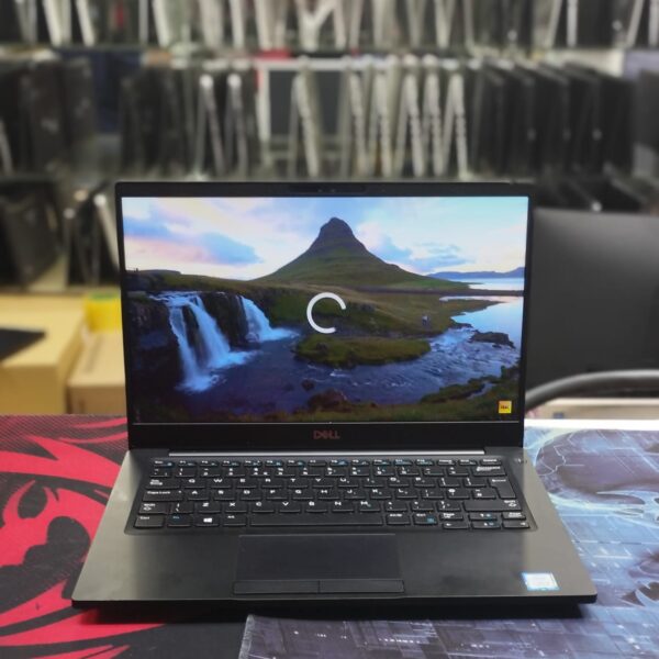 Dell Latitude 7390 | Business Laptop | 13.3-inch FHD | Intel Core i5-8350U | 8GB RAM | 256GB SSD | Intel UHD Graphics 620